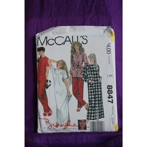 McCalls 8847 Nightgown robe Pajama pattern size small
